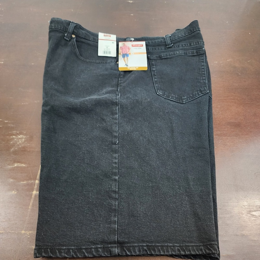 Wrangler Men's 46 5-Pocket Denim Shorts Relaxed Fit 10" Inseam Washed Black